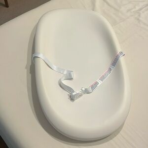 Hatch Grow Smart Changing Pad and Scale